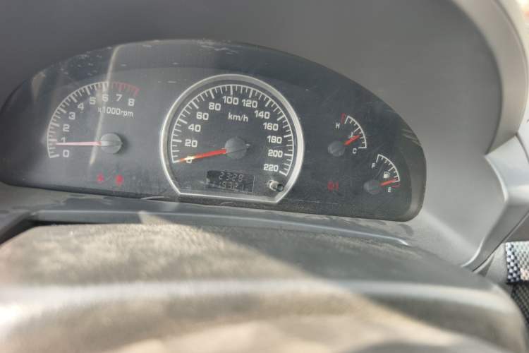 Used Lifan Auto 520 2011 520 Navigation Edition 1.3L Comfort Version Odometer Close Up
