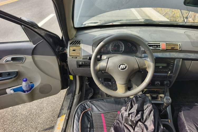 Used Lifan Auto 520 2011 520 Navigation Edition 1.3L Comfort Version Steering Wheel