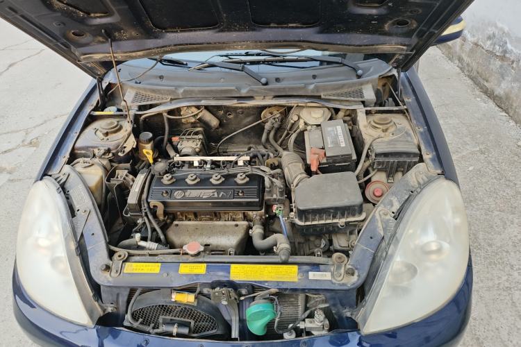 Used Lifan Auto 520 2011 520i 1.3L Comfort Model Engine Bay