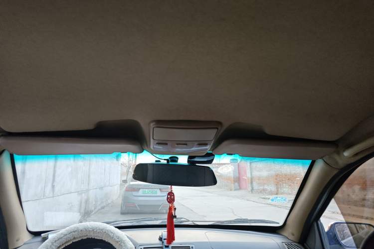Used Lifan Auto 520 2011 520i 1.3L Comfort Model Headliner