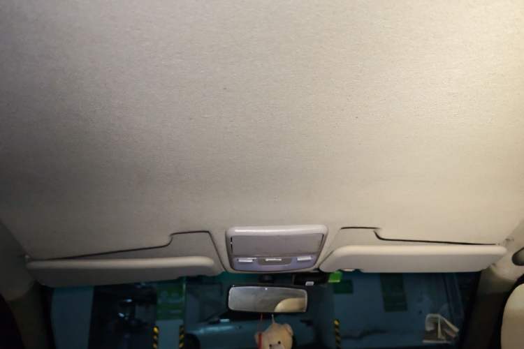 Used Lifan Auto 520 2011 520 Navigation Edition 1.3L Practical Model Headliner