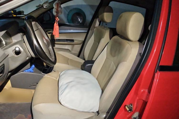 Used Lifan Auto 520 2011 520 Navigation Edition 1.3L Practical Model Left Front Seat