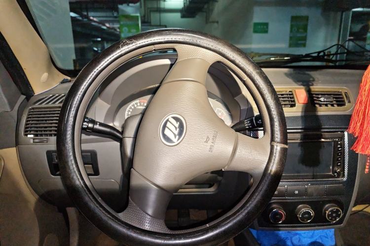 Used Lifan Auto 520 2011 520 Navigation Edition 1.3L Practical Model Steering Wheel
