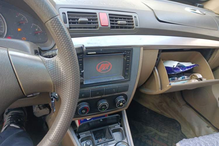 Used Lifan Auto 520 2011 520i 1.3L Comfort Model Audio And AC Panel