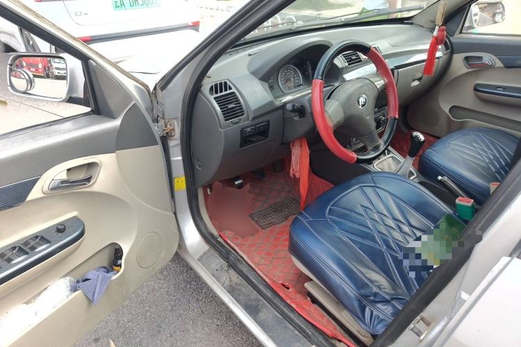Used Lifan Auto 520 2011 520 Navigation Edition 1.3L Practical Model Driver Seat