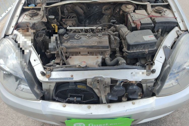 Used Lifan Auto 520 2011 520 Navigation Edition 1.3L Practical Model Engine Bay