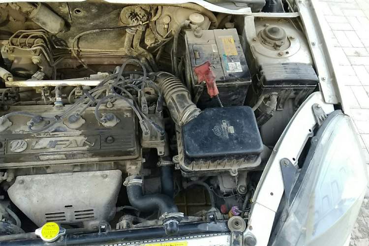 Used Lifan Auto 520 2011 520 Navigation Edition 1.3L Comfort Version Engine Bay Left