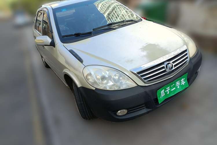 Used Lifan Auto 520 2011 520i 1.3L Comfort Model Front Right 45 Deg