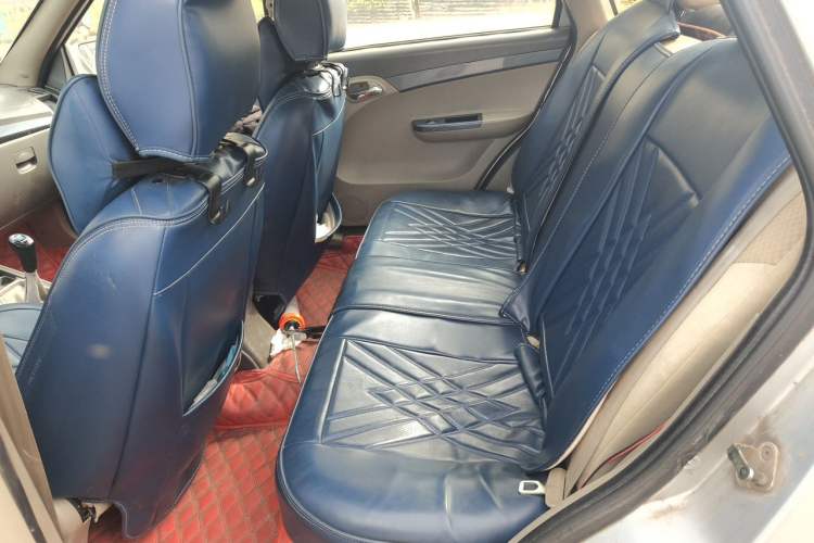 Used Lifan Auto 520 2011 520 Navigation Edition 1.3L Practical Model Left Rear Seat