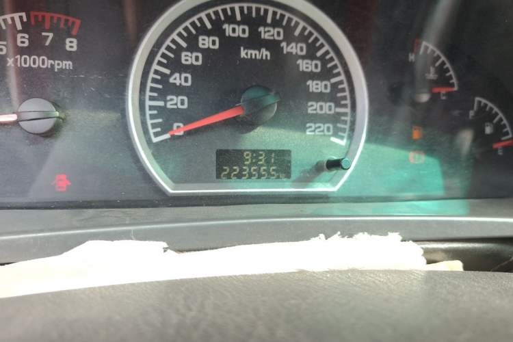 Used Lifan Auto 520 2011 520 Navigation Edition 1.3L Practical Model Odometer Close Up