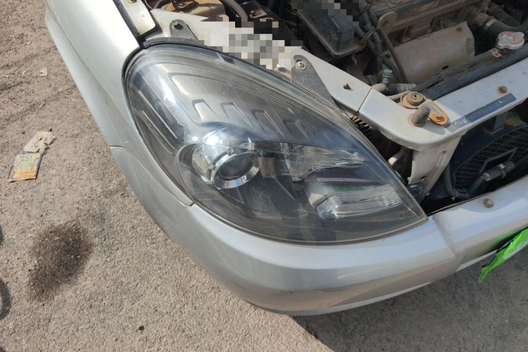 Used Lifan Auto 520 2011 520 Navigation Edition 1.3L Practical Model Right Front Headlight