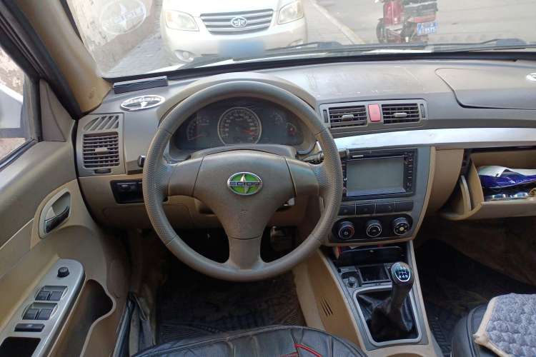 Used Lifan Auto 520 2011 520i 1.3L Comfort Model Steering Wheel