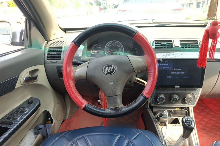 Used Lifan Auto 520 2011 520 Navigation Edition 1.3L Practical Model Steering Wheel