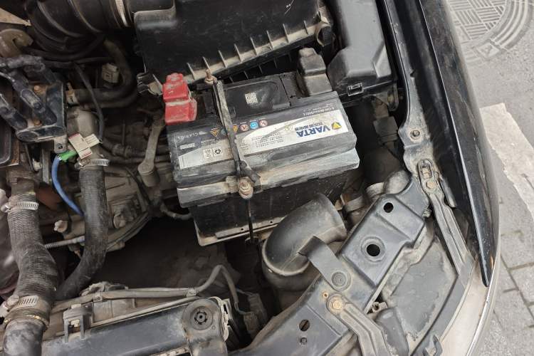 Used Lifan Auto 620 2010 Platinum Edition 1.5L Manual Premium Model Engine Bay Left