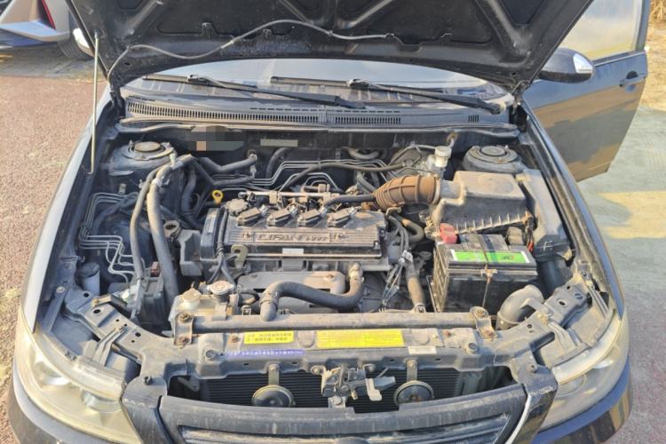 Used Lifan Auto 620 2010 Platinum Edition 1.5L Manual Premium Model Engine Bay