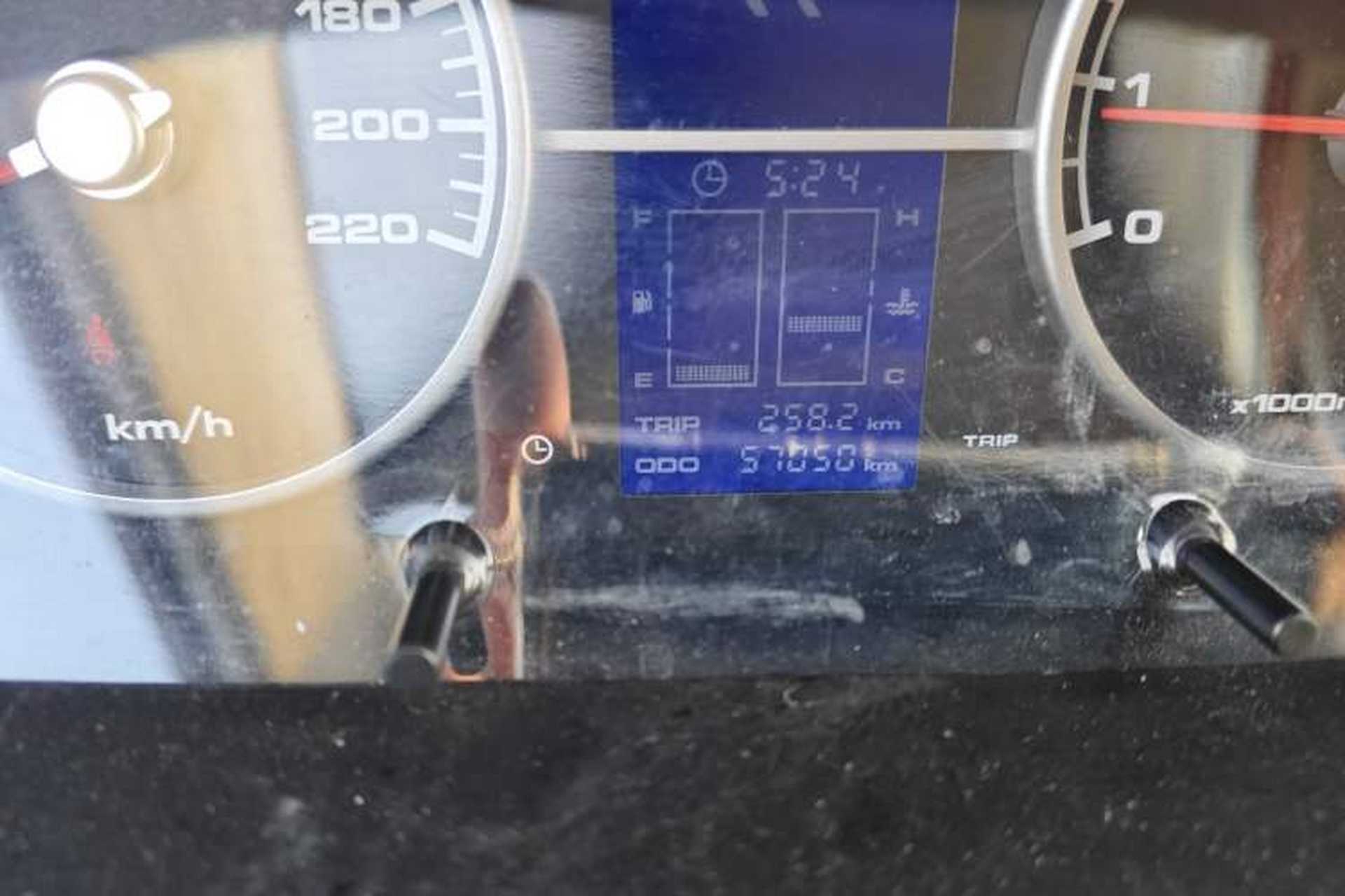 Used Lifan Auto 620 2010 Platinum Edition 1.5L Manual Premium Model Odometer Close Up