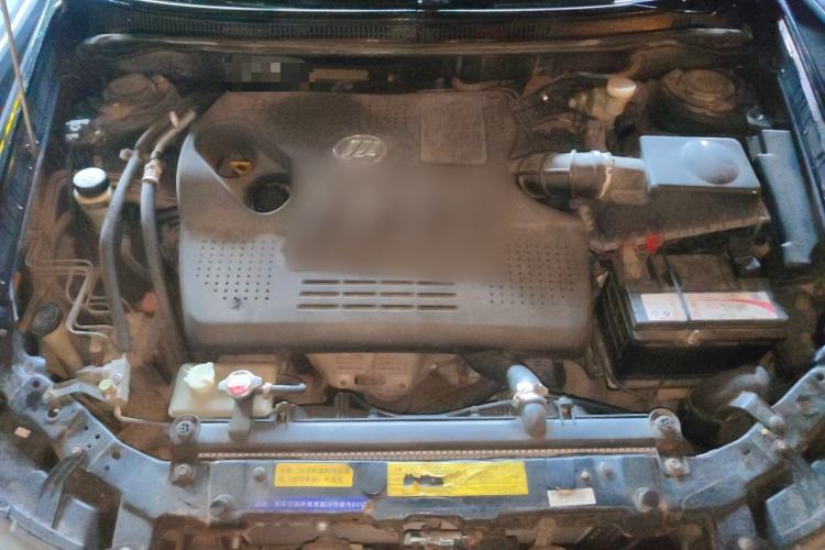 Used Lifan Auto 620 2011 Snow Edition 1.5L Manual Elite Model Engine Bay