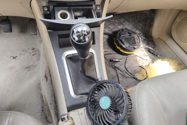 Used Lifan Auto 620 2012 1.5L Manual Comfort Type A Gear Lever