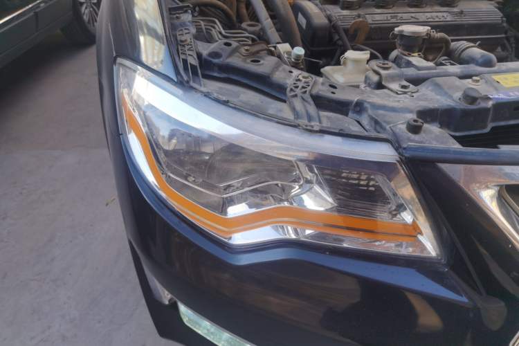 Used Lifan Auto 620 2012 1.5L Manual Luxury Version Right Front Headlight