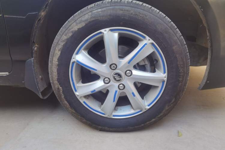 Used Lifan Auto 620 2012 1.5L Manual Luxury Version Right Front Wheel Hub