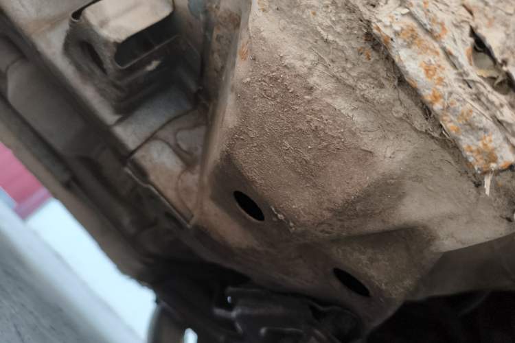 Used Lifan Auto 620 2012 1.5L Manual Luxury Version Chassis Front Right