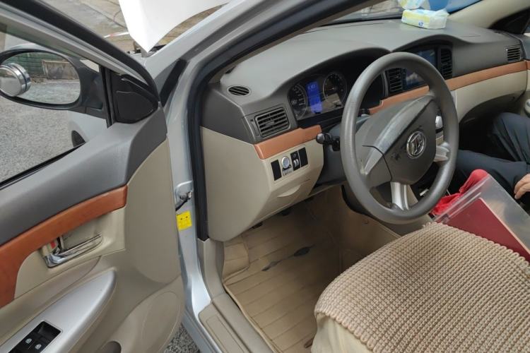 Used Lifan Auto 620 2012 1.5L Manual Comfort Type B Driver Seat