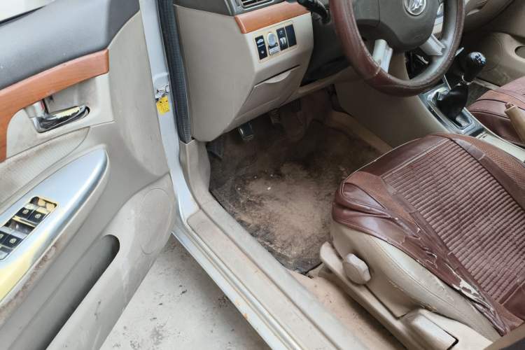Used Lifan Auto 620 2012 1.5L Manual Luxury Version Driver Seat