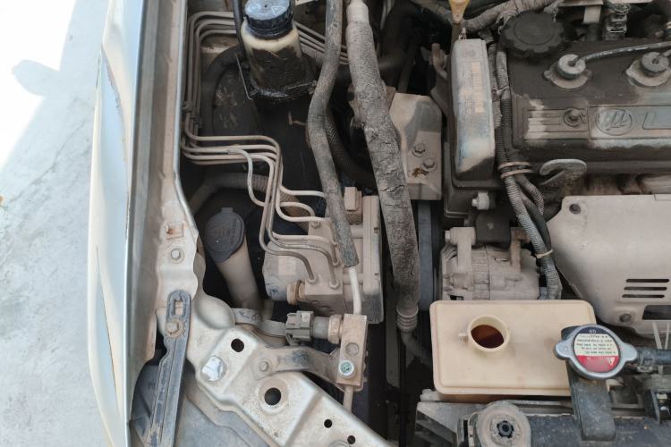 Used Lifan Auto 620 2012 1.5L Manual Luxury Version Engine Bay Right