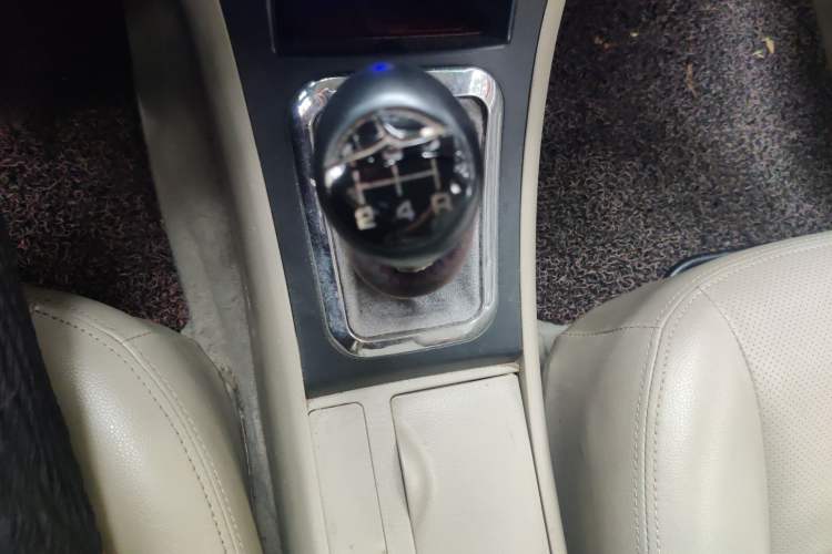 Used Lifan Auto 620 2012 1.5L Manual Comfort Type B Gear Lever