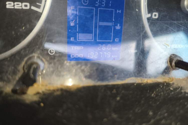 Used Lifan Auto 620 2012 1.5L Manual Luxury Version Odometer Close Up