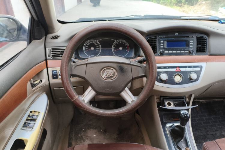Used Lifan Auto 620 2012 1.5L Manual Luxury Version Steering Wheel