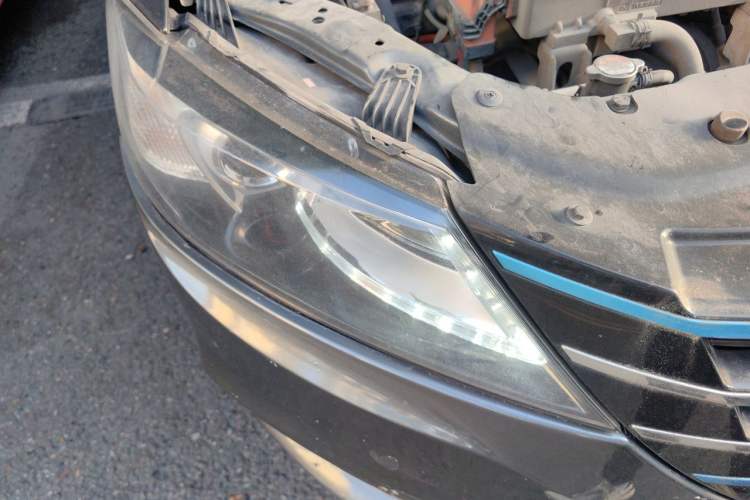 Used Lifan Auto 650EV 2018 Luxury Model Right Front Headlight