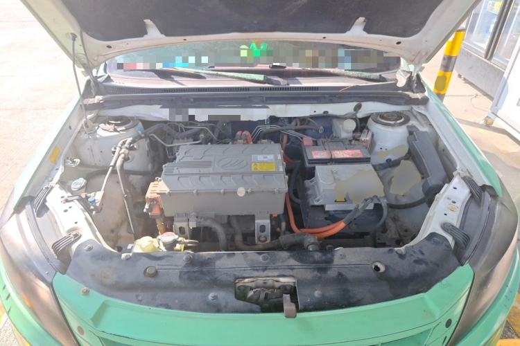 Used Lifan Auto 650EV 2018 Luxury Model Engine Bay