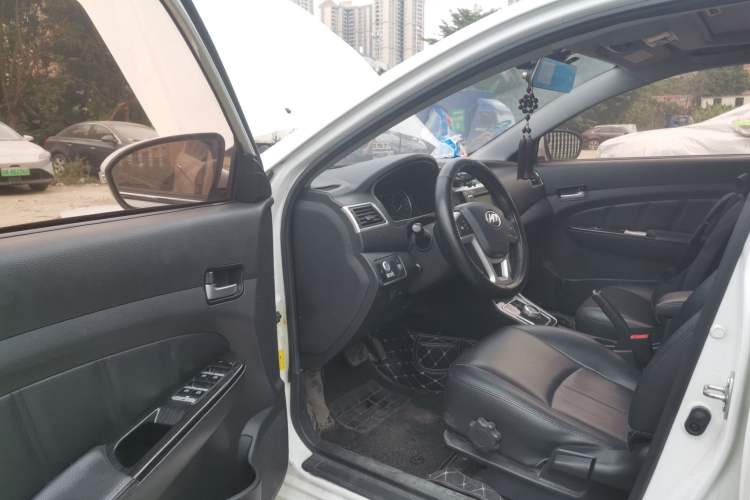 Used Lifan Auto 650EV 2018 Luxury Model Driver Seat