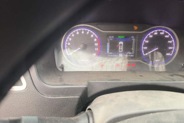 Used Lifan Auto 650EV 2018 Comfort Model Odometer Close Up