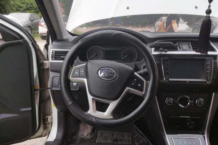 Used Lifan Auto 650EV 2018 Luxury Model Steering Wheel
