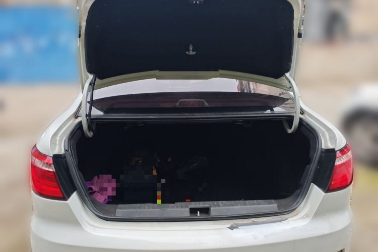Used Lifan Auto 650EV 2018 Comfort Model Trunk