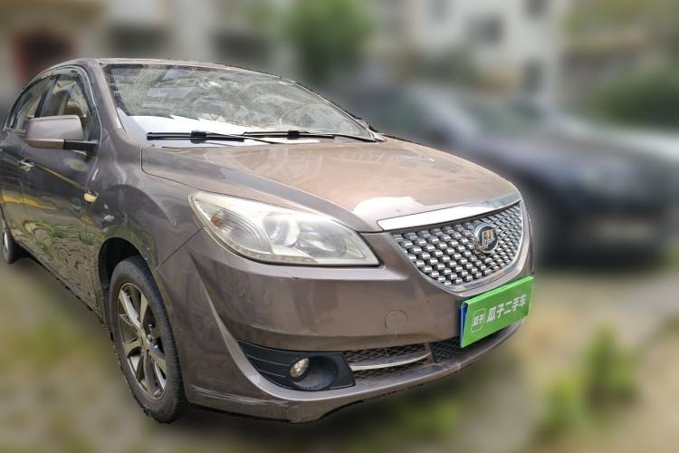 Used Lifan Auto 720 2013 1.8L Luxury EX Model Front Right 45 Deg