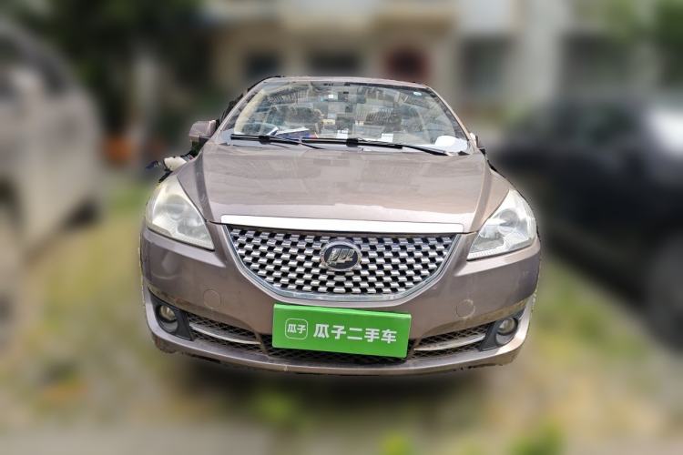 Used Lifan Auto 720 2013 1.8L Luxury EX Model Front