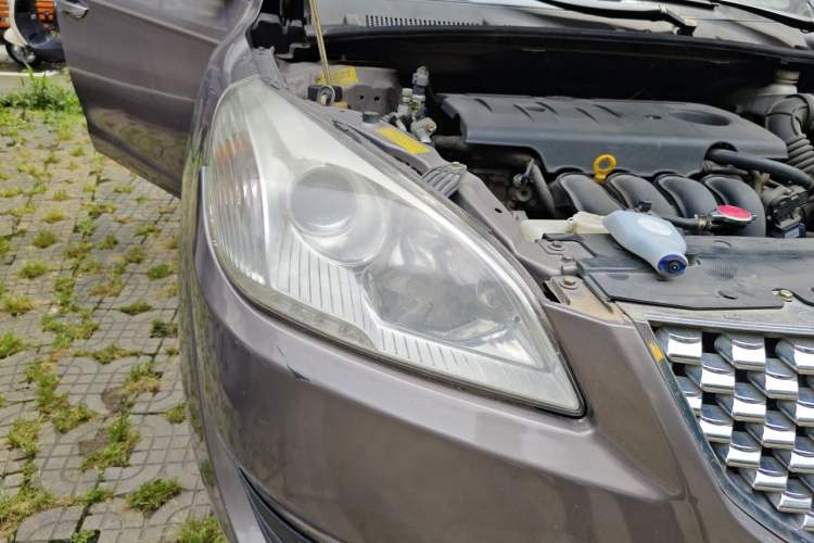 Used Lifan Auto 720 2013 1.8L Luxury EX Model Right Front Headlight