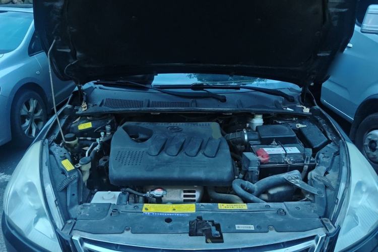 Used Lifan Auto 720 2014 Upgraded Model 1.5L Luxury Version Engine Bay