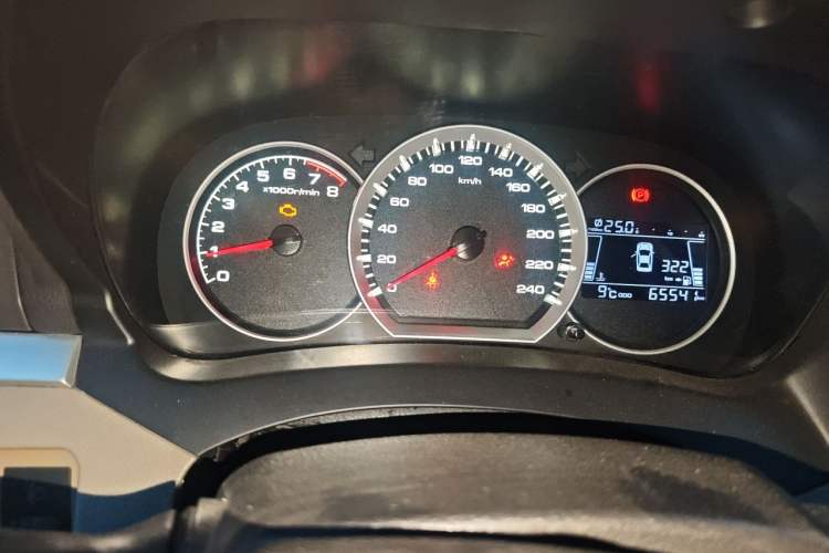 Used Lifan Auto 720 2014 Upgraded Model 1.5L Luxury Version Odometer Close Up