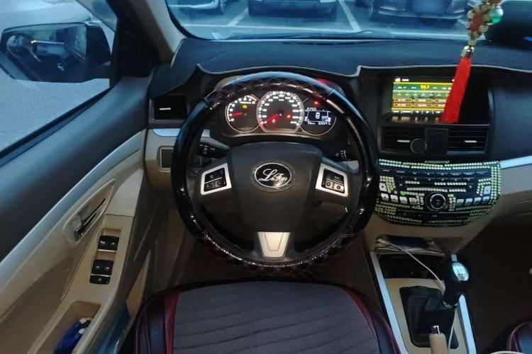 Used Lifan Auto 720 2014 Upgraded Model 1.5L Luxury Version Steering Wheel