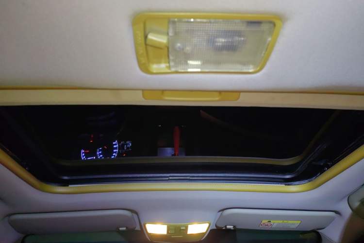 Used Lifan Auto 720 2014 Upgraded Model 1.5L Luxury Version Headliner