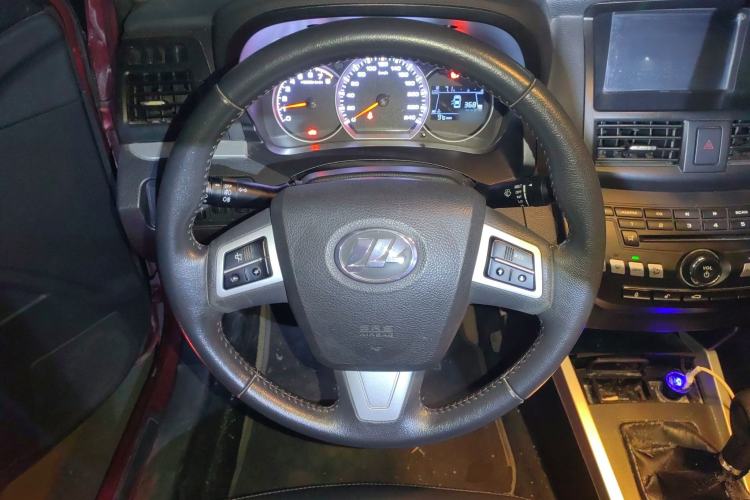 Used Lifan Auto 720 2014 Upgraded Model 1.5L Luxury Version Steering Wheel