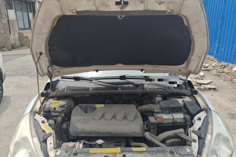 Used Lifan Auto 720 2014 Upgraded Version 1.5L Standard Model Engine Bay
