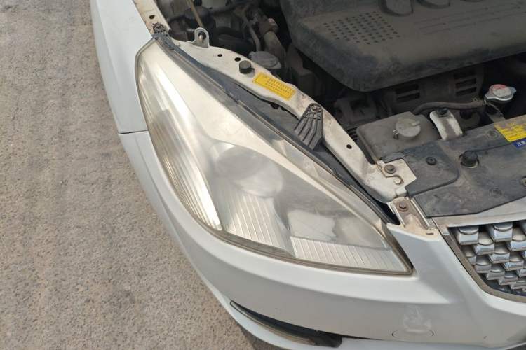 Used Lifan Auto 720 2014 Upgraded Version 1.5L Standard Model Right Front Headlight