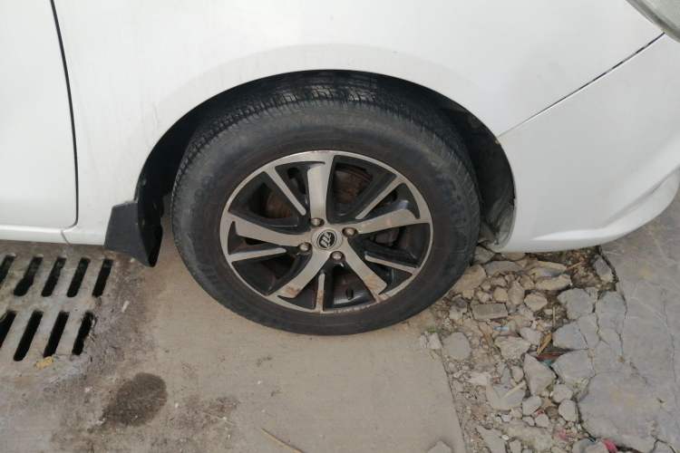 Used Lifan Auto 720  Right Front Wheel Hub