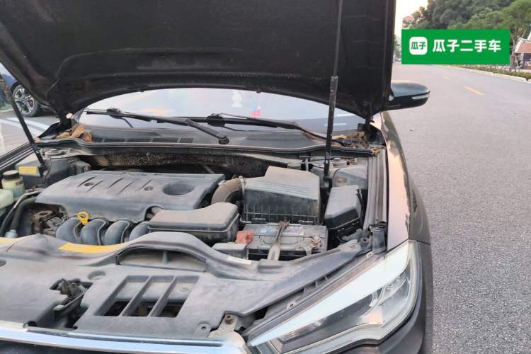 Used Lifan Auto 820 2015 1.8L Manual Luxury Model Engine Bay Left
