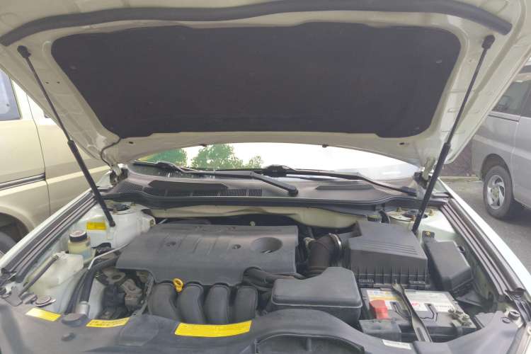 Used Lifan Auto 820 2015 1.8L Manual Luxury Model Engine Bay